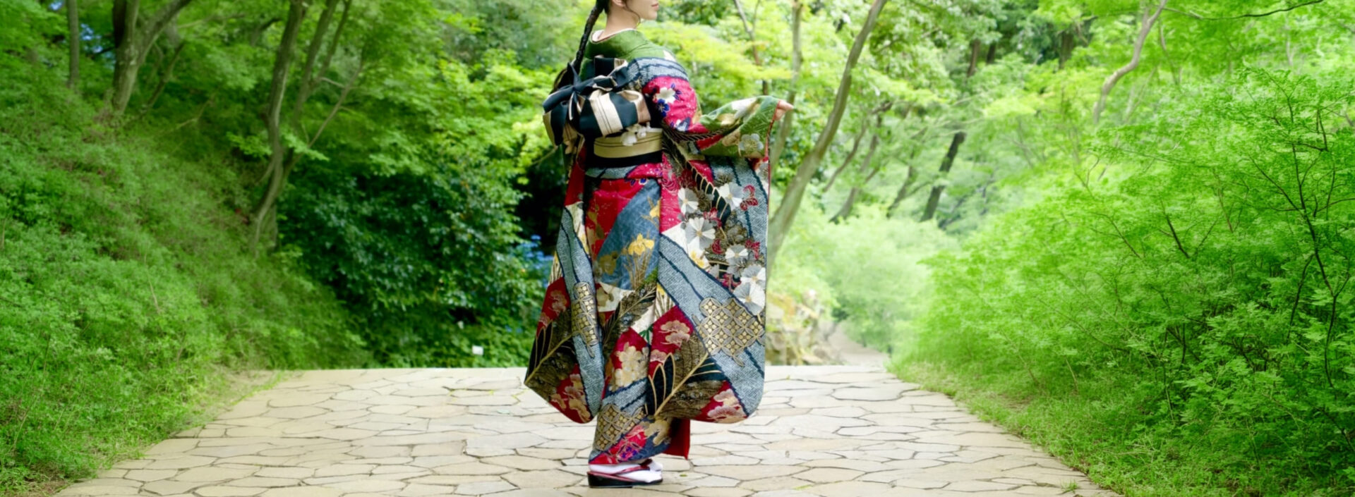 寒川町で成人式の振袖をお探しの方へ。